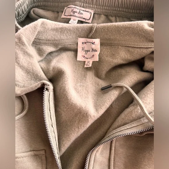 New 2PC Set Hippie Rose Junior Fleece Cargo Sweatshirt Sweatpants Size XS - Picture 8 of 10